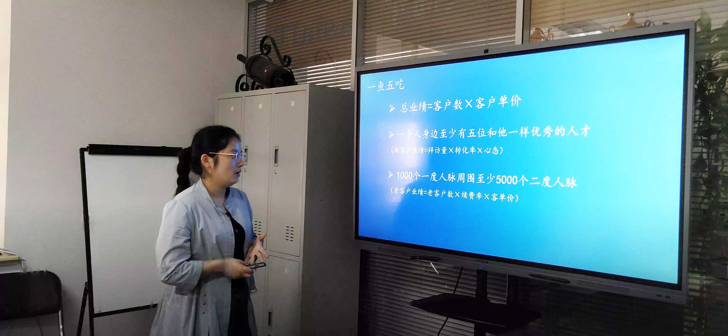 1.jpg 1.jpg